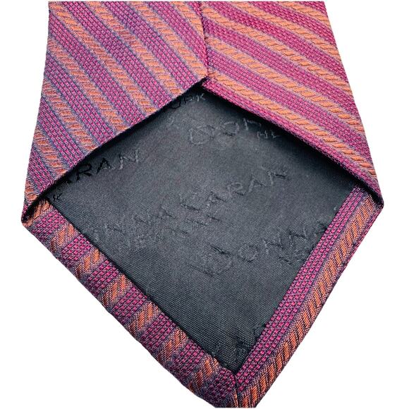 DONNA KARAN SIGNATURE 100% ITALIAN SILK MENS TIE 4 x 58 - Picture 5 of 5